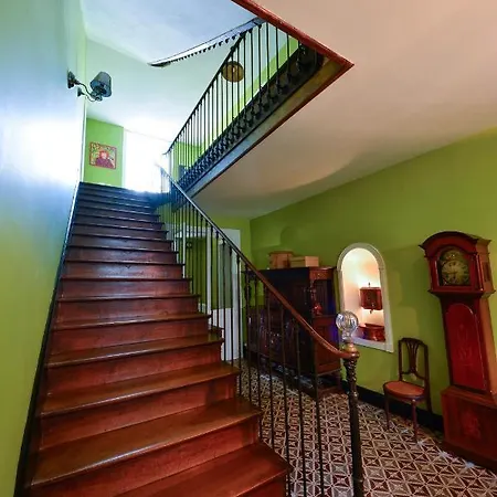 La Cour D'argent Bed & Breakfast *