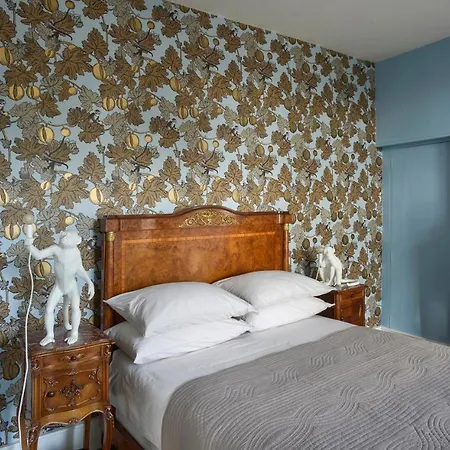 La Cour D'argent Bed and breakfast