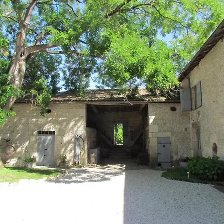 Bed and breakfast La Cour D'argent Champagne-Mouton